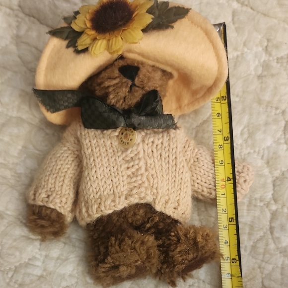 Adorable Brown BOYDS BEAR Teddy Bear with Sunflower Hat - Picture 5 of 7